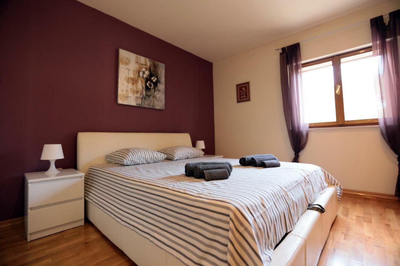 Apartman Vrsalovic Sumartin Luaran gambar